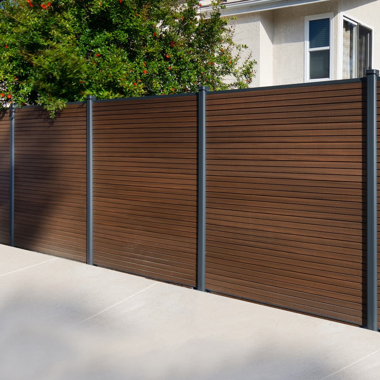 Ultrashield D-Fence XL outdoor partitioning solution