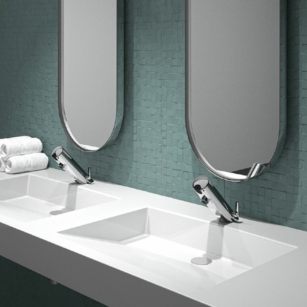 TEMPOMATIC 4 washbasin mixers with sensor